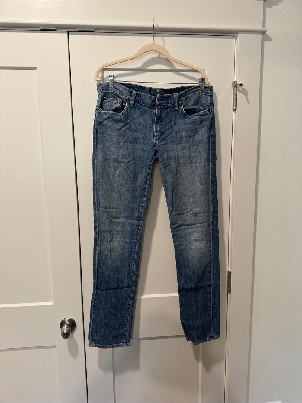 7 For All Mankind Women's Straight Leg Medium Blue Jeans